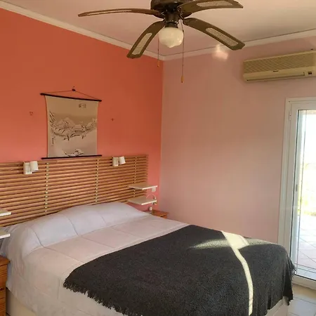 Mike's House וילה Apolpaina