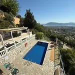 Villa Mike's House Apolpaina