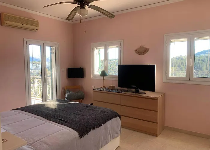 Villa Mike's House Apolpaina